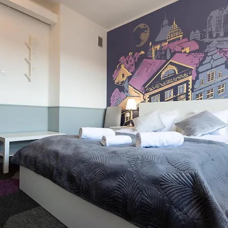 Moon Ξενοδοχείο με διαμερίσματα *