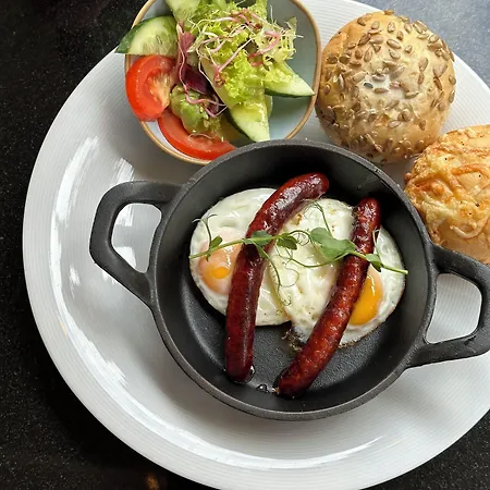 Moon Ξενοδοχείο με διαμερίσματα *