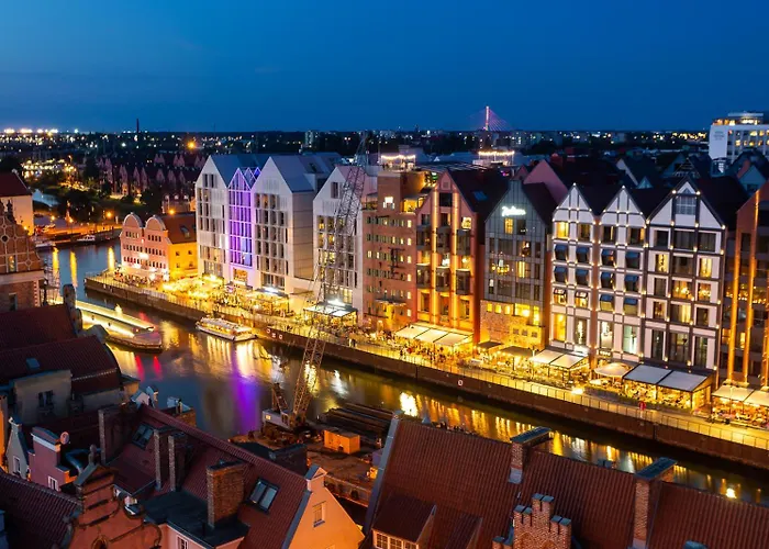 Moon 公寓式酒店 格但斯克