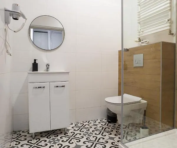 Moon 公寓式酒店 *